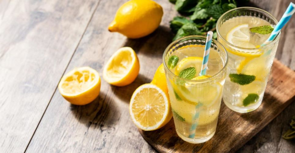 Osvěžující domácí limonády a mléčné koktejly